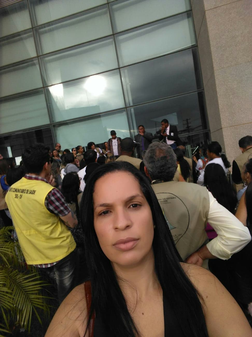 Daniela em ato de mobilização com agentes comunitários de saúde